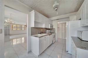 1833 S Ocean Dr 511, Hallandale Beach, FL 33009 - MLS#A11851406