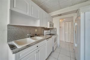 1833 S Ocean Dr 511, Hallandale Beach, FL 33009 - MLS#A11851406