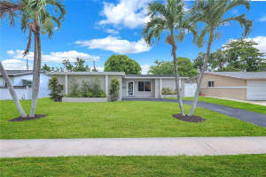 6531 Nw 24th Pl Sunrise, FL 33313 - MLS#A11851417