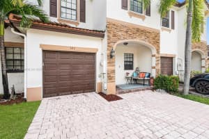 343 Ne 37th Ter 343 Homestead, FL 33033 - MLS#A11851419