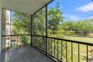 7300 Nw 17th St 203, Plantation
