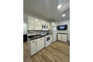 2410 Thomas St 3c Hollywood, FL 33020 - MLS#A11851426