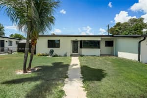 840 NW 170th Ter, Miami Gardens, FL 33169 - MLS#A11851434