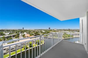 427 Golden Isles Dr 12d Hallandale Beach, FL 33009 - MLS#A11851437