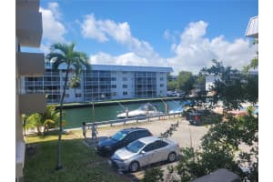 3860 Ne 170th St 206 North Miami Beach, FL 33160 - MLS#A11851464