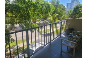 3860 Ne 170th St 206 North Miami Beach, FL 33160 - MLS#A11851464