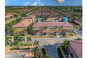 14774 SW 10th St 10502, Pembroke Pines, FL 33027 - MLS#A11851478