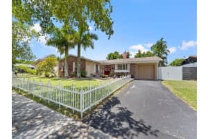 19630 Sterling Dr Cutler Bay, FL 33157 - MLS#A11851510