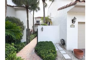 2530 Windsor Way Ct N/a Wellington, FL 33414 - MLS#A11851570