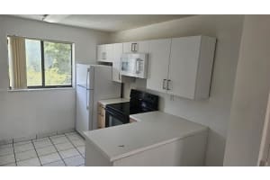 2710 W 60th Pl 204 Hialeah, FL 33016 - MLS#A11851594