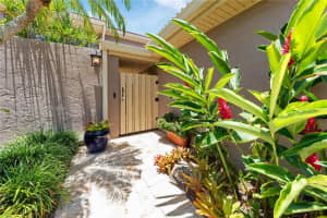303 Saint Andrews Rd 19-68, Hollywood