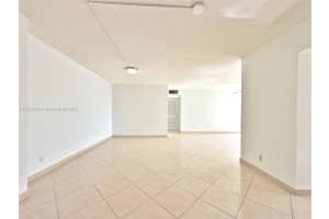 942 Ne 199th St 302 Miami, FL 33179 - MLS#A11851612