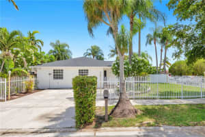 13552 Sw 179th St Miami, FL 33177 - MLS#A11851635