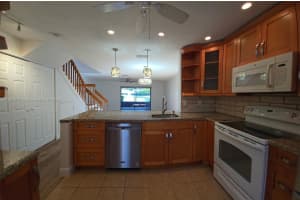10548 Nw 6th St 10548 Pembroke Pines, FL 33026 - MLS#A11851707
