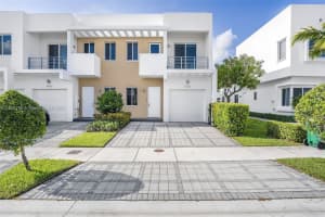 10263 Nw 72nd St, Doral