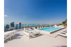 45 Sw 9th St 1109, Miami