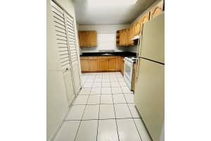 7701 Davie Road Ext 202 Davie, FL 33024 - MLS#A11851776