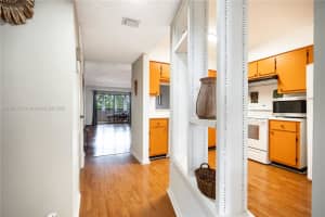 2206 S Cypress Bend Dr 305, Pompano Beach, FL 33069 - MLS#A11851786