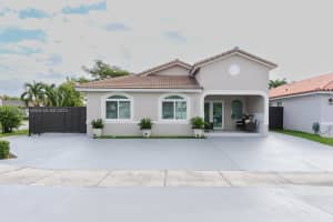 3813 Sw 149th Place, Miami