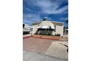 111 Tweedy Pie Ter, Key Largo