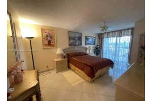 2000 Atlantic Shores Blvd 403 Hallandale Beach, FL 33009 - MLS#A11851838