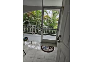 581 Blue Heron Dr 301-b Hallandale Beach, FL 33009 - MLS#A11851854