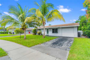 6121 NW 45th Ave, Fort Lauderdale, FL 33319 - MLS#A11851871