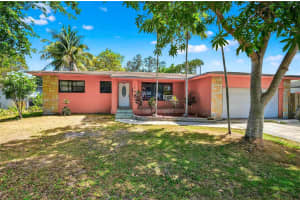 1420 NE 137th St, North Miami, FL 33161 - MLS#A11851944