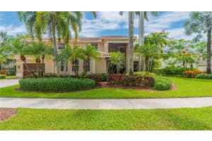 1020 Nautica Dr, Weston