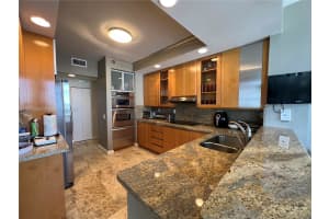 MLS# A11852020, Aventura, Florida 33180