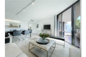 101 Crandon Blvd 170, Key Biscayne