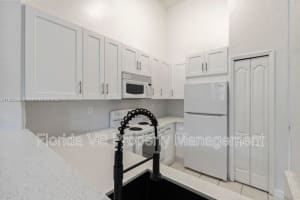 MLS# A11852096, Homestead, Florida 33035