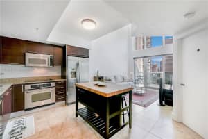 41 SE 5th St 1607, Miami, FL 33131 - MLS#A11852103