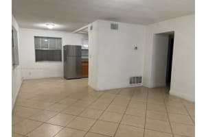2415 Lincoln St 106 Hollywood, FL 33020 - MLS#A11852135