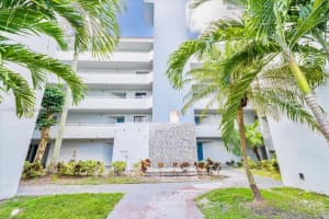 MLS# A11852159, Miami, Florida 33193