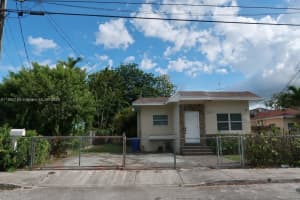 1940 Nw 27th St, Miami