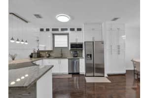 8956 SW 215th Ln, Cutler Bay, FL 33189 - MLS#A11852187