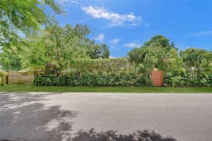 70 Ne 152nd St Miami, FL 33162 - MLS#A11852193