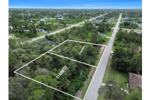 723 Alamo St E Lehigh Acres, FL 33974 - MLS#A11852197