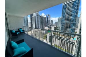 1200 Brickell Bay Dr 3520, Miami