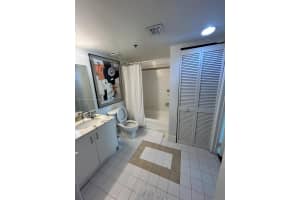 1200 Brickell Bay Dr 3520, Miami, FL 33131 - MLS#A11852233