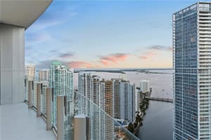 300 Biscayne Blvd Way 4007, Miami