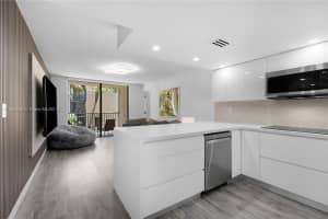 14601 N Kendall Dr, Miami, FL 33186, Sold 10/06/25