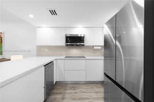 14601 N Kendall Dr, Miami, FL 33186, Sold 10/06/25