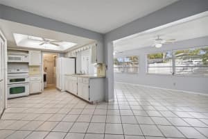 9431 NW 23rd St 9431, Pembroke Pines, FL 33024 - MLS#A11852276