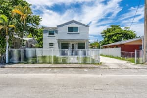421 Nw 44th St, Miami