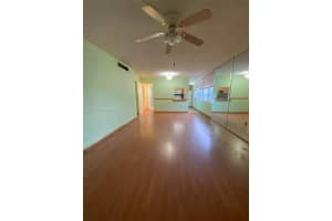 9420 Tangerine Pl 407, Davie