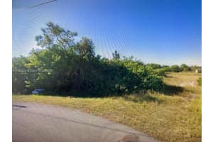 1148-1150 S Harry Ave Lehigh Acres, FL 33973 - MLS#A11852325