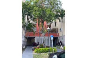 8225 Lake Dr APT 208, Doral, FL 33166, - MLS#A11852328