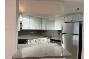 8225 Lake Dr APT 208, Doral, FL 33166, - MLS#A11852328